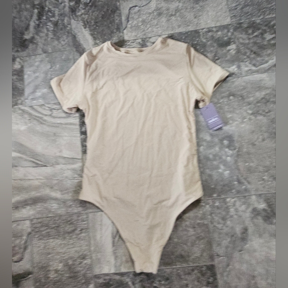 Auden Luxe Stretch Fully Lined Bodysuit -Short Sleeves- Size Large NWT - Picture 3 of 8